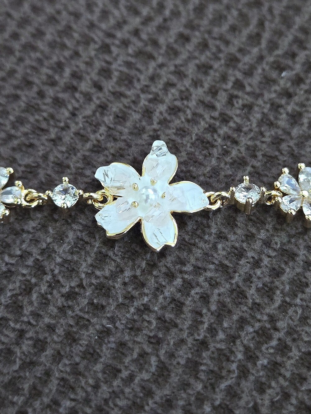 La Meno Druzy Flower🌸 Bracelet - NIB - Picture 11 of 16
